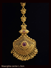 Load image into Gallery viewer, Flower design chain with half circle design maangtika with gold bead hangings