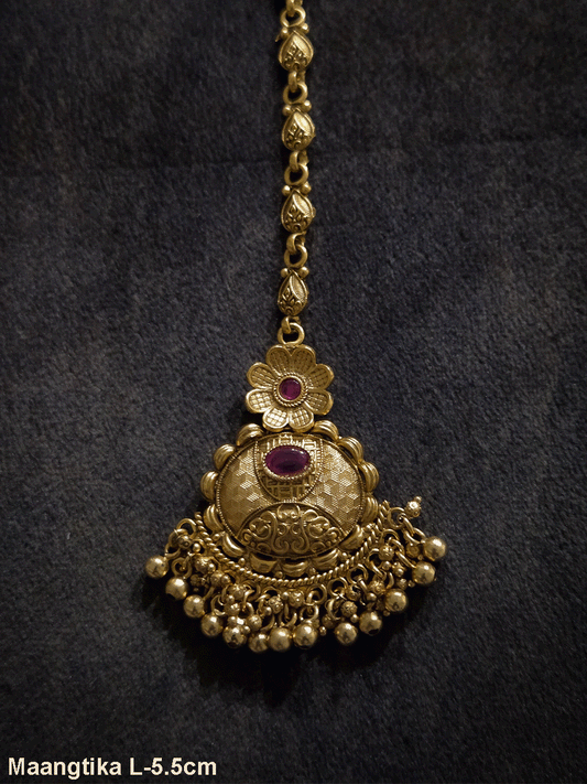 Oval self design oval ruby stone with flower top maangtika