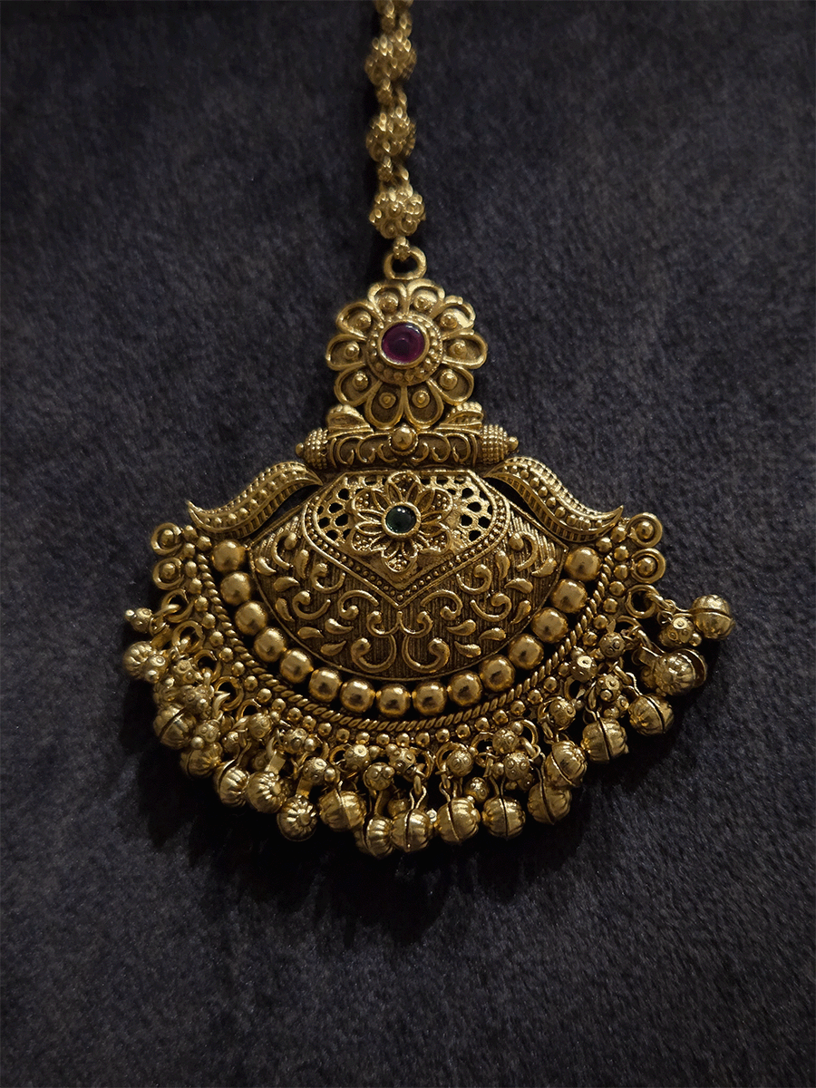 Traditional half flower design with flower top design maangtika