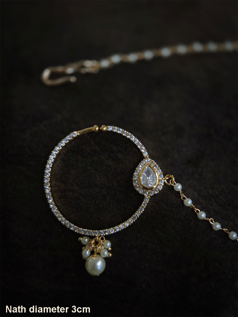 3cm diameter zircon studded with tear drop design nath