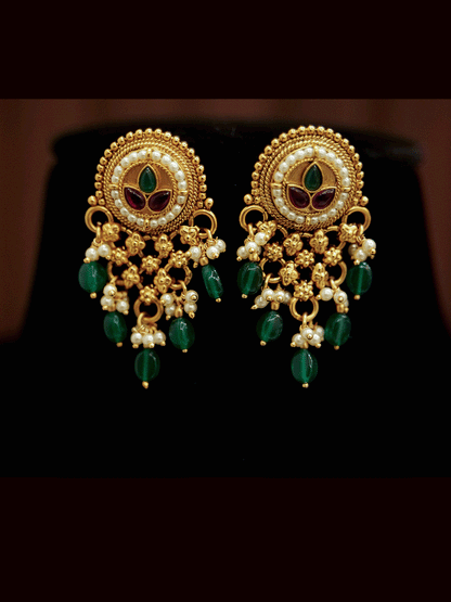 Three leaf flower design rajputi choker with flower mesh and coloured drops