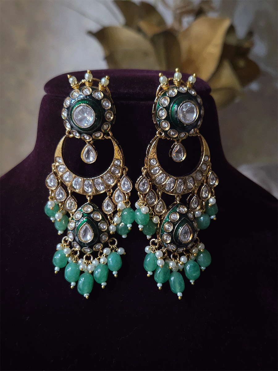 Circular uncut polki set with top bead detailing and green enamel work