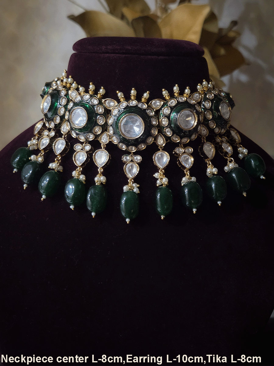 Circular uncut polki set with top bead detailing and green enamel work