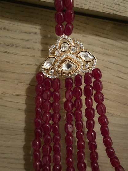Seven layer leaf design moissanite tukdies in center 17 inch long necklace with triangular side brooches