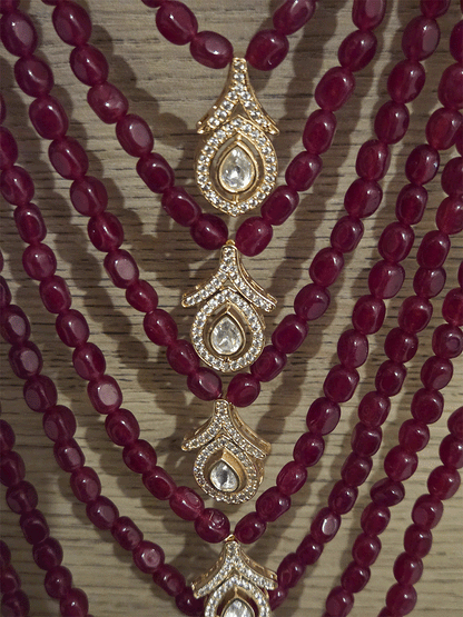 Seven layer leaf design moissanite tukdies in center 17 inch long necklace with triangular side brooches
