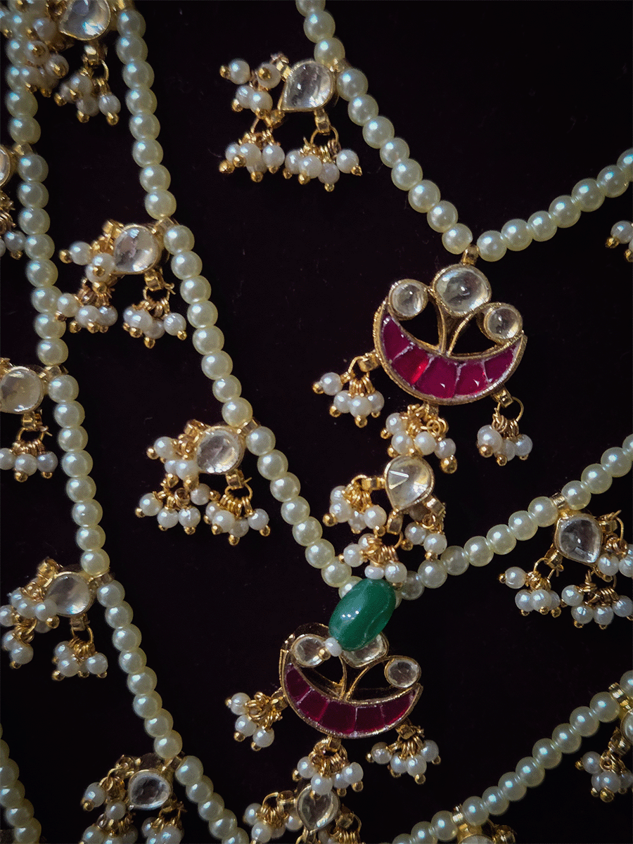 15 inch long five pearl layers paachi kundan tukdies traditional design set