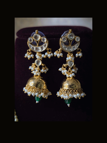 15 inch long five pearl layers paachi kundan tukdies traditional design set