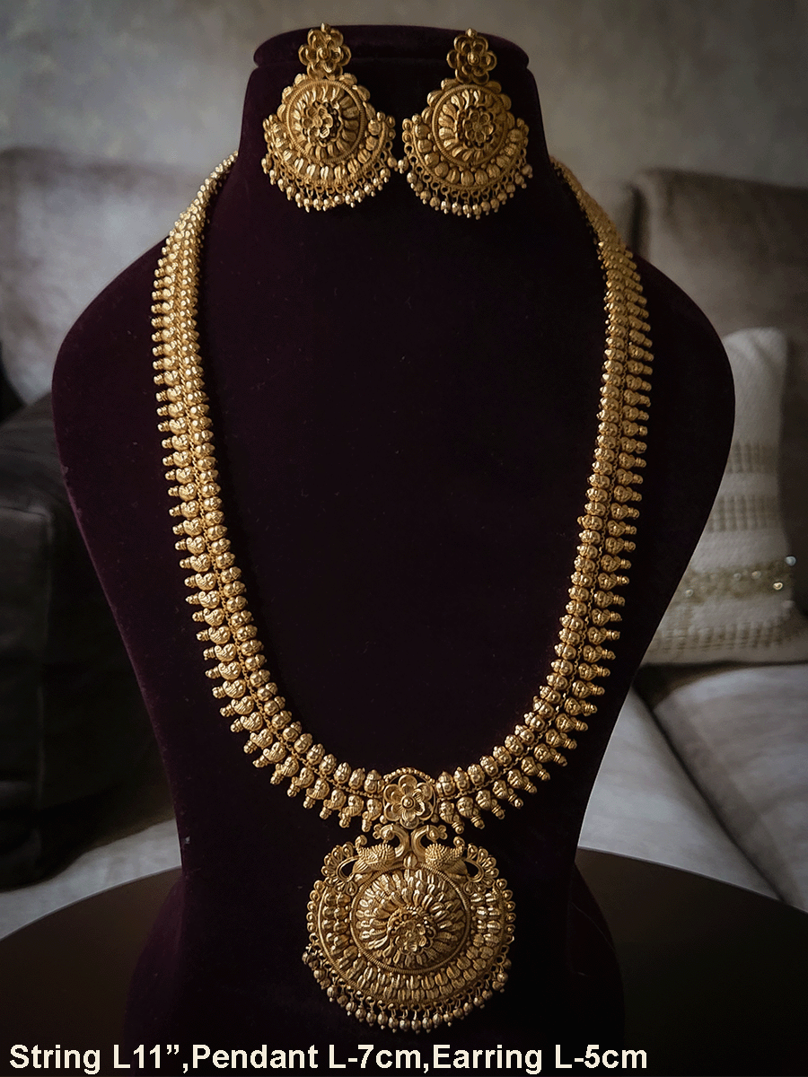 Flower design with peacock top pendant set with paisley design 11 inch long side string