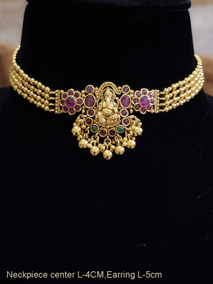 Ganpatiji motif center with ruby and green stones set with side four strings