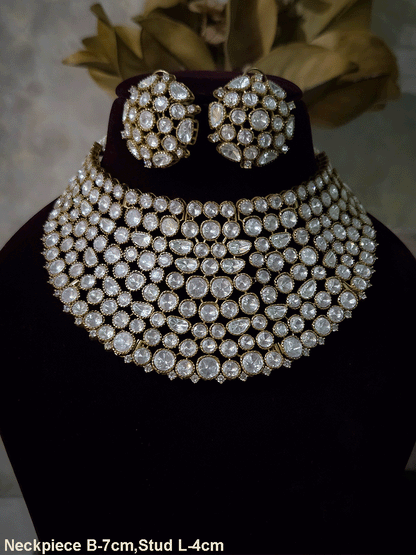 7cm broad classy moissanite set with bold studs