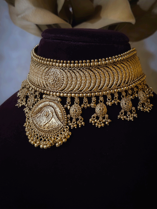 3cm broad self design choker with hanging circular bold traditional tukdi in center and small tukdies on sides