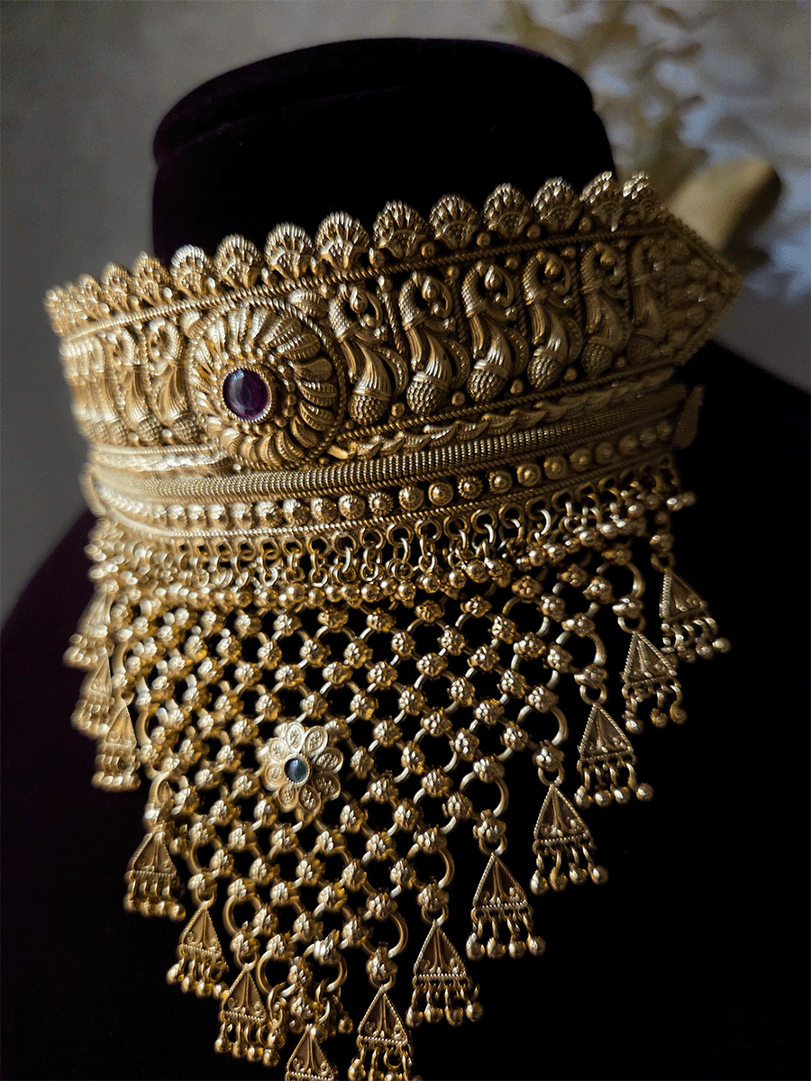 Circular center with side peacock design mesh design triangular hangings rajputi choker(with jhoomkies and maangtika)