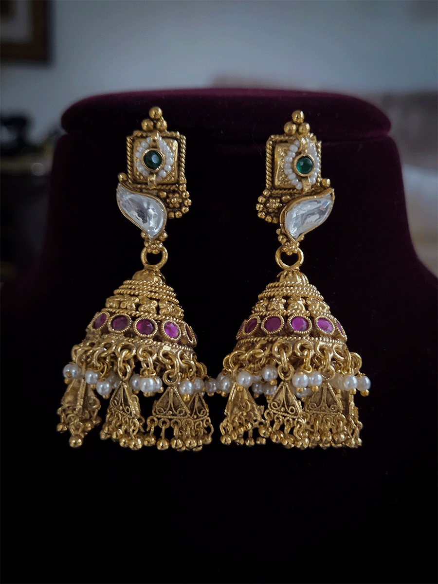 13 cm broad rajputi choker set with chandbali design three hanging paachi kundan tukdies