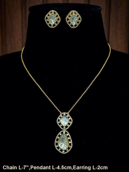Rhombus shaped moissanite AD pendant set in chain with studs