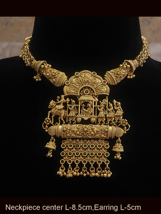 Ruby stones stuudded doli baraat pendant set with doli on side string