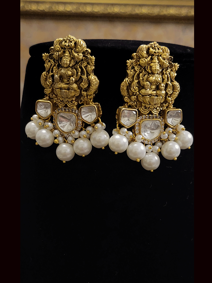 Laxmiji and kundan side brooch multiple pearl strings 10" long set(Earring L-5cm)