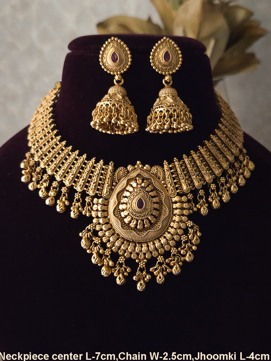 Leaf design center with coloured stone ghunghru hangings set with side broad chain