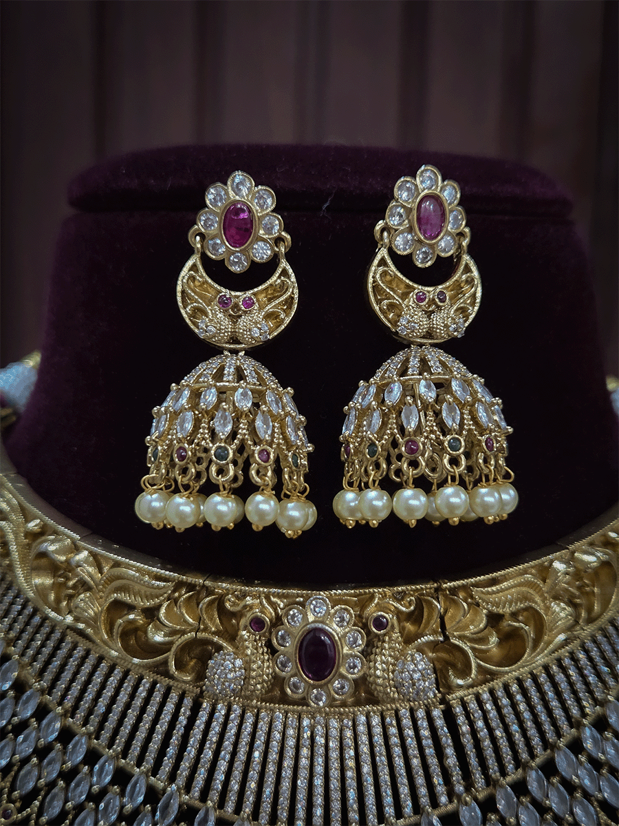 Marquise shaped stone and zircon studded broad choker set with intricate design on top