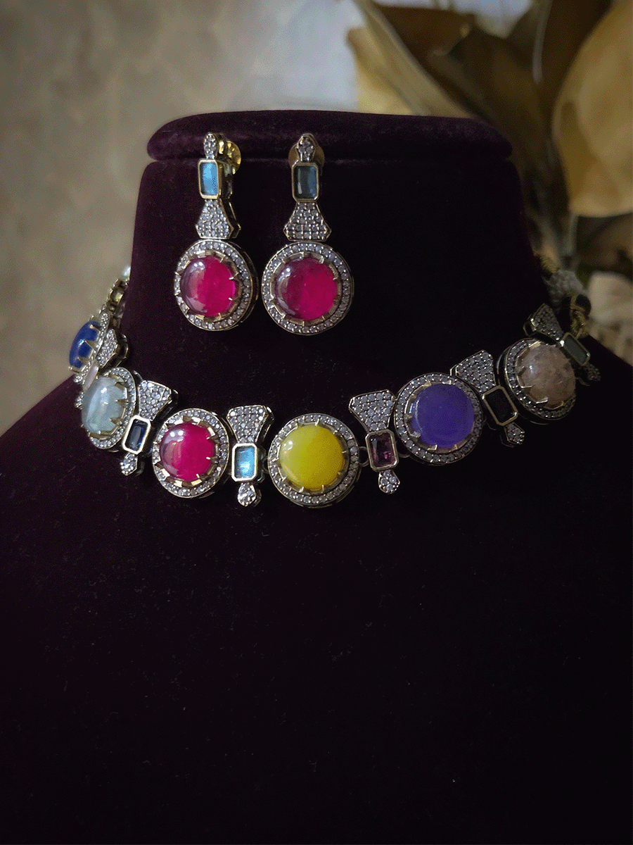 Mehandi finish circular multicoloured stones classy set