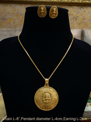 Laxmiji motif self design round pendant set