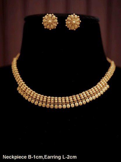 Leaf bottom design 1cm broad chain set with studs