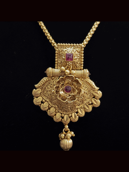 Square top with ruby stone flower design pendant set