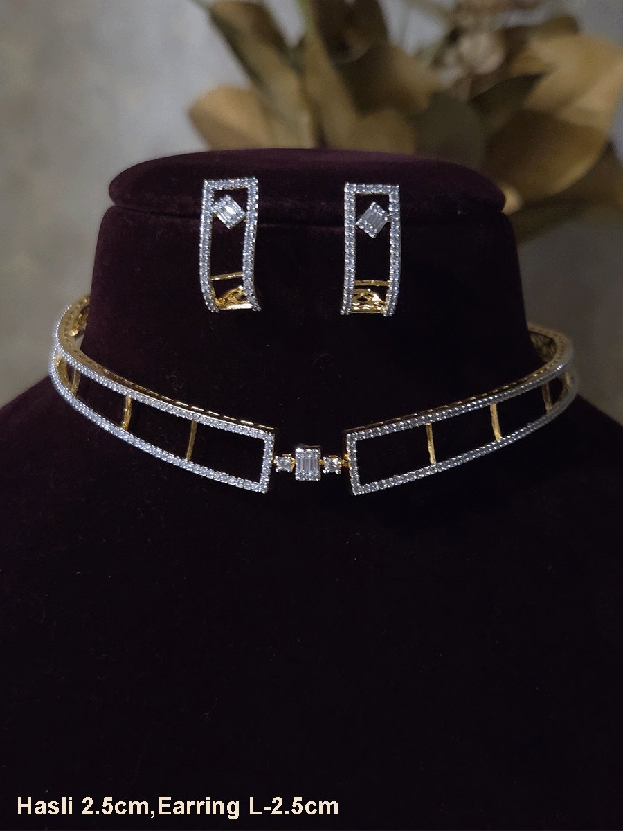 Elegant baguette center with sleek AD lines hasli