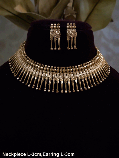 Double gold bead line top on classy spike design set