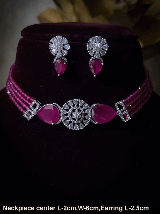 Circular center AD flower with side tear shaped stone and four onyx bead strings set