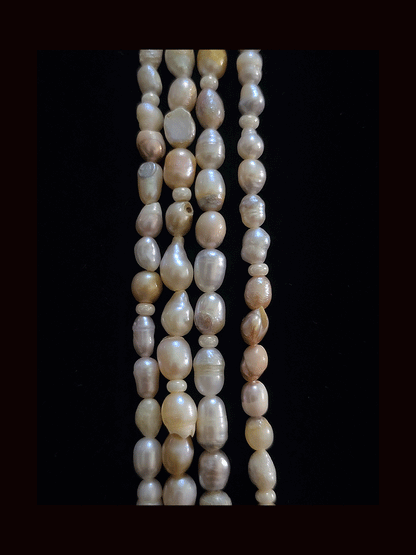 Multiple string oval kundan pendant set with bead drops