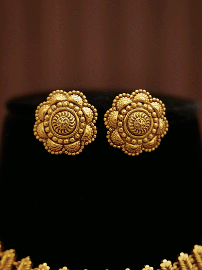 Traditional self design connecting tukdies chain set