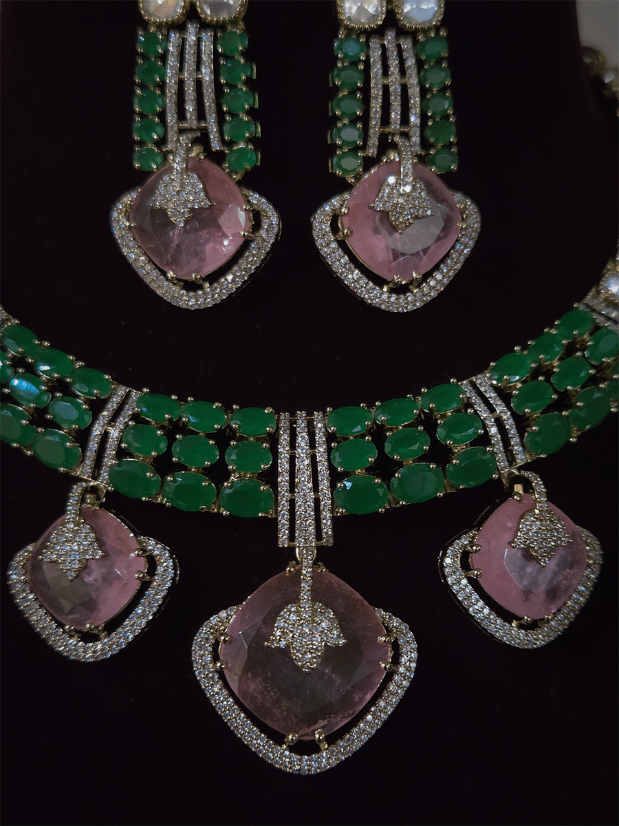 Zircon detailing on three hanging stones tukdies of moissanite set