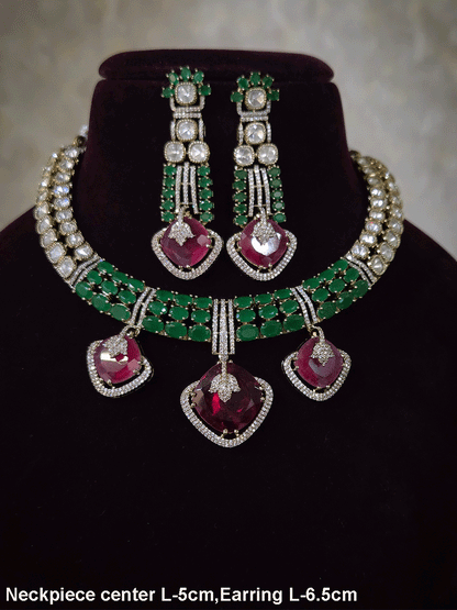 Zircon detailing on three hanging stones tukdies of moissanite set