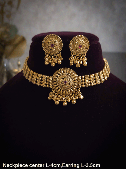 Circular flower center with ruby stone chik set with broad chain