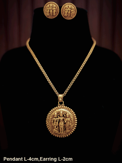 Ram durbar pendant in chain with circular studs