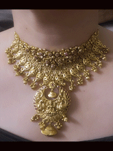 Load image into Gallery viewer, Paisley and ruby stones studded balls in flower design laxmiji motif broad set