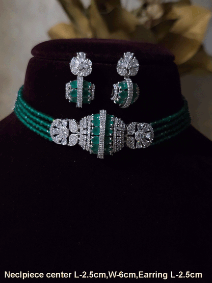 Four onyx bead strings center oval,leaf and flower design AD set in silver finish