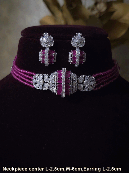 Four onyx bead strings center oval,leaf and flower design AD set in silver finish