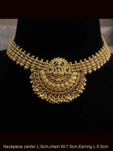 Load image into Gallery viewer, Laxmiji motif in half flower design side broad chain set