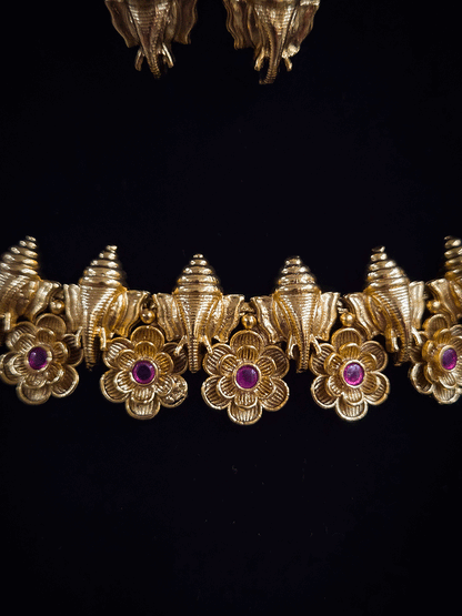 Ganpatiji face and flower design with ruby stone set