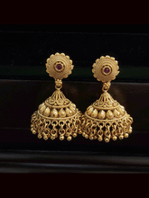 Load image into Gallery viewer, Ruby stone center with half flower design gunghru hanging set with broad side chain