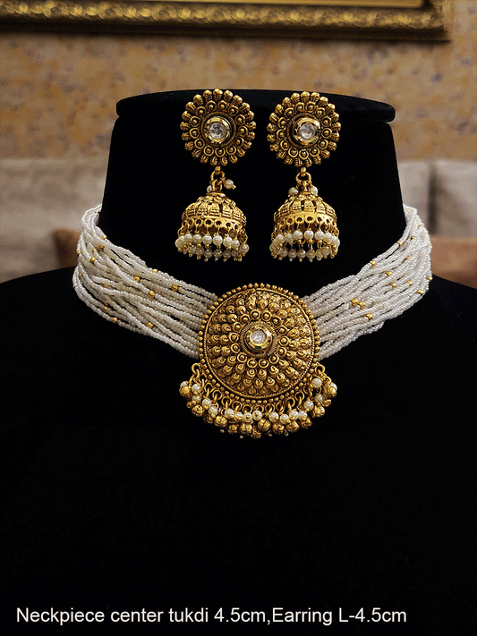 Kundan center circular tukdi side cheed strings set