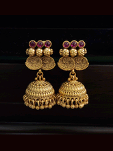 Load image into Gallery viewer, Self design oval tukdies with flower bead lace on top studded with ruby stones
