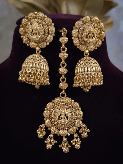 Laxmiji motif in circular design center and on neckline of peacock design broad set with ghunghru hangings