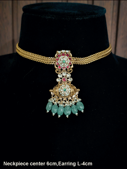 Broad chain paachi kundan flower design tukdi in center set with aqua drops