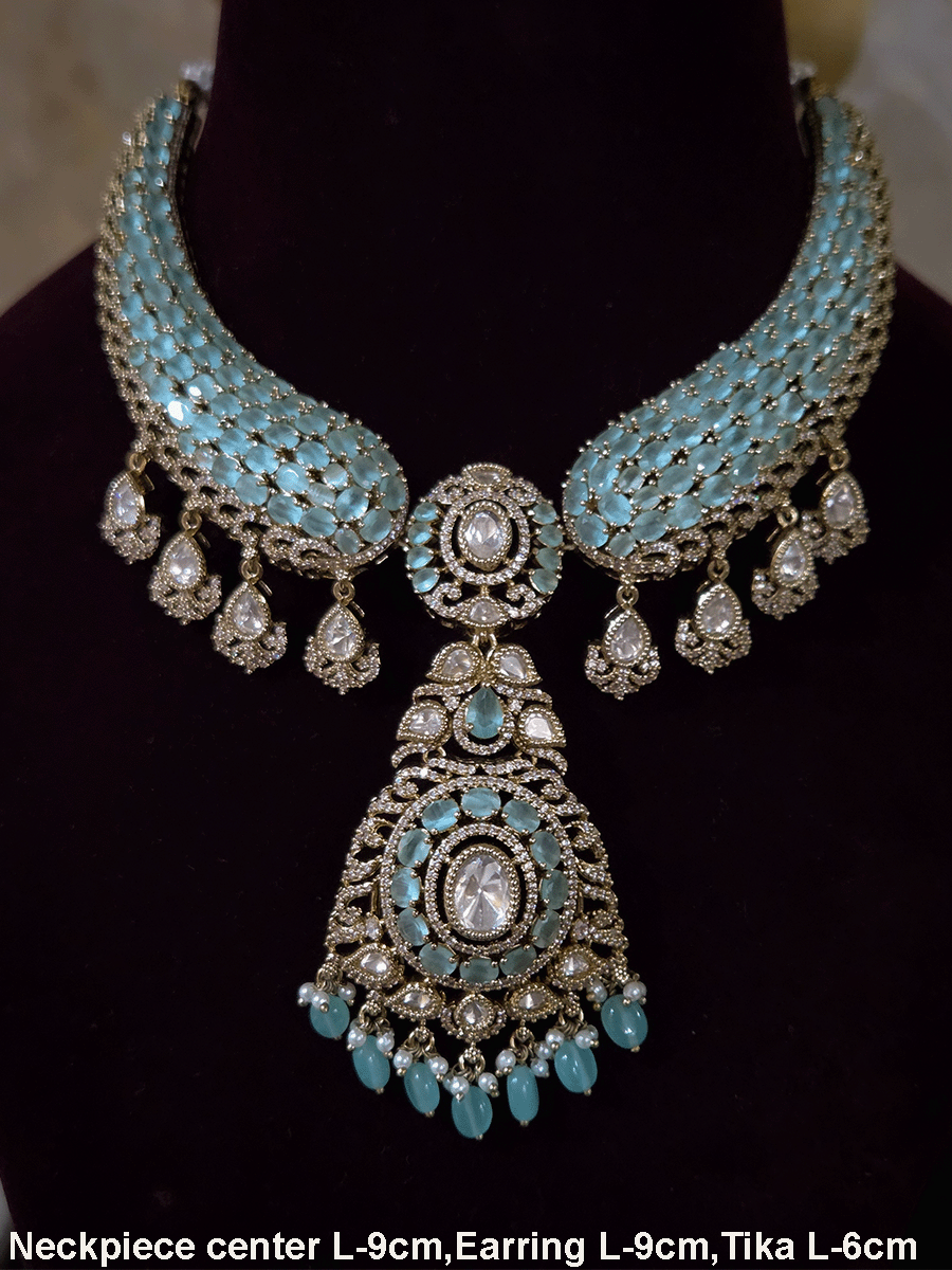 Oval shaped moissanite pendant with stones studded hasli set in mehandi finish