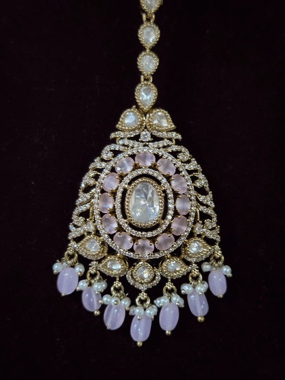 Oval shaped moissanite pendant with stones studded hasli set in mehandi finish
