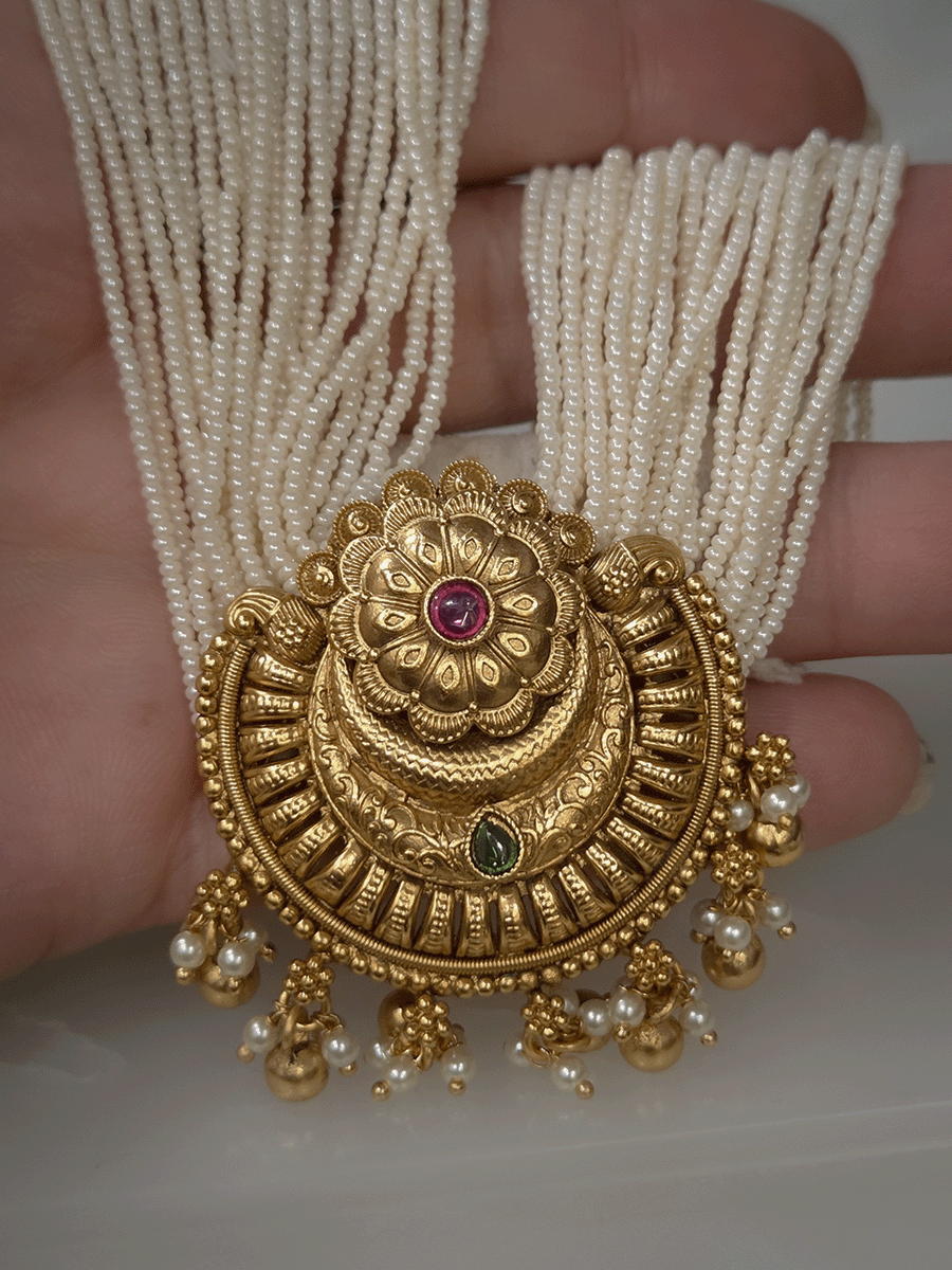 Flower top chandbali design pendant with side cheed string set
