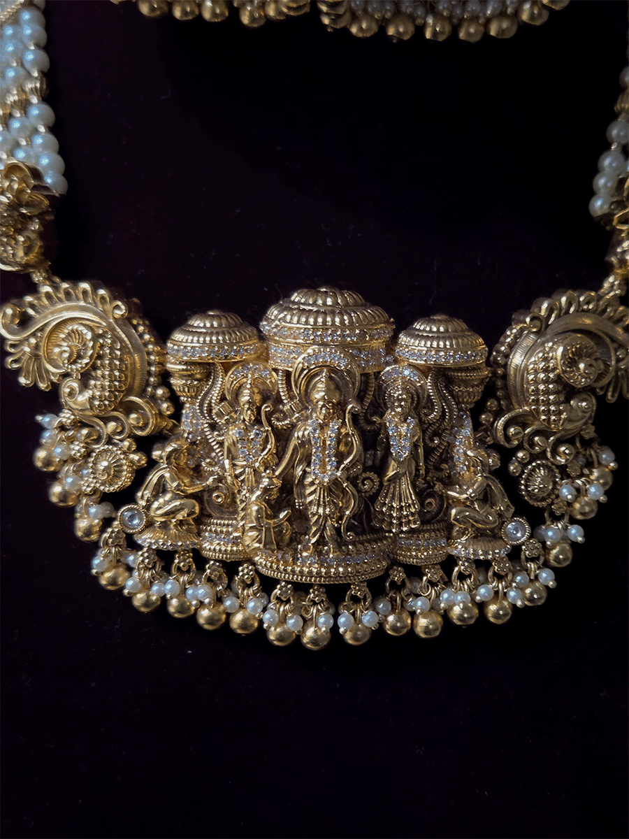 Ram durbar broad pendant set in pearl strings with intricate side carving (both long and short)