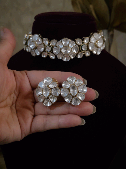 Moissanite setting in flower design classy set